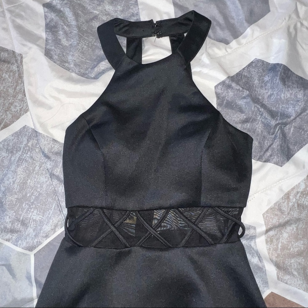 Sleek Black Dress 🖤 - Picture 3 of 6